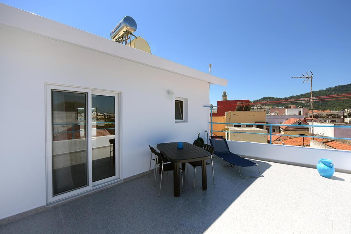 Happy Days Home Apartment Und Studio/Penthouse Ialysos  Bagian luar foto