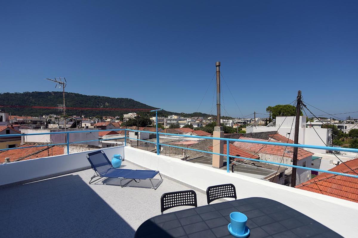 Happy Days Home Apartment Und Studio/Penthouse Ialysos  Bagian luar foto