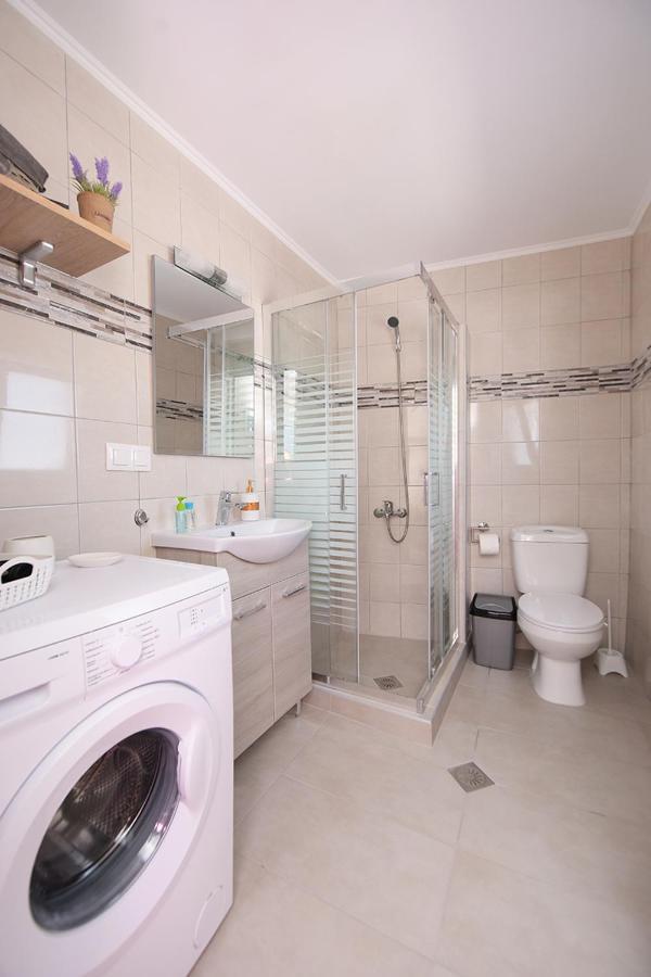 Happy Days Home Apartment Und Studio/Penthouse Ialysos  Bagian luar foto